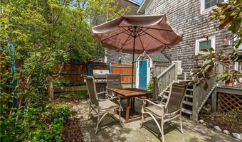 12 Callender Ave, Newport, RI 02840