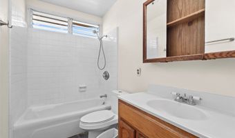 1324 Kuuna St, Kailua, HI 96734