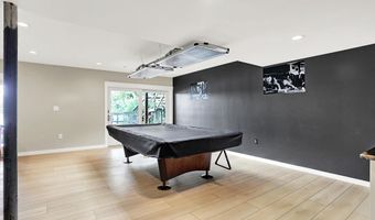 22 Point Ln, Arcadia, IN 46030
