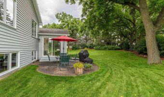 7549 W Village Crest Dr, Madison, WI 53719