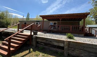 190 Meadow Rd, Challis, ID 83226