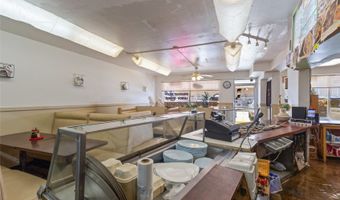 98-042 Kamehameha Hwy W, Aiea, HI 96701