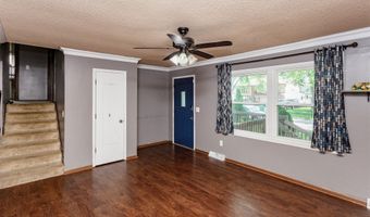202 11th Ave NW, Altoona, IA 50009