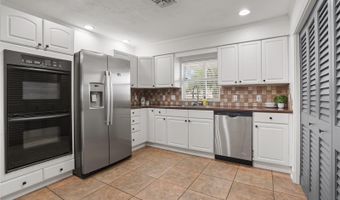 3601 NEPTUNE Dr, Orlando, FL 32804