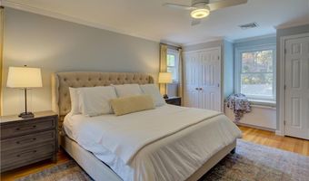 22 Pine Top Rd, Barrington, RI 02806