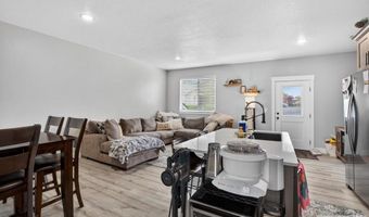 179 Park Lawn Dr #1, Chubbuck, ID 83202