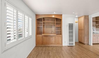 402-4 Santa Barbara St, Oceanside, CA 92058