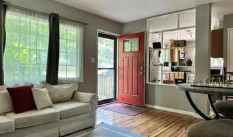 424 Hilltop Rd, Ames, IA 50014