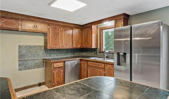2 Huckleberry Rd, Coventry, RI 02816