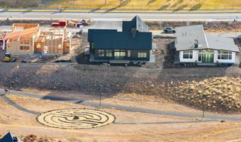 3118 NW Crossing Dr, Bend, OR 97703