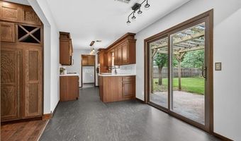 6437 Baylor Dr, Bartlesville, OK 74006