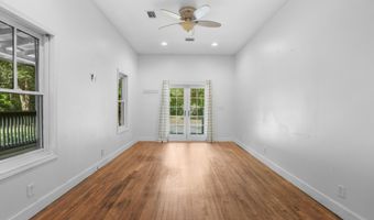 126 Mchenry Rd, Defuniak Springs, FL 32433