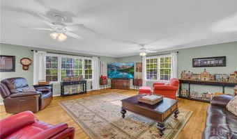 155 Devereux Dr, Athens, GA 30606