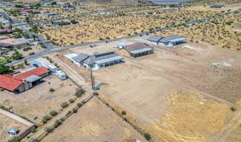19707 Roanoke Rd, Apple Valley, CA 92307