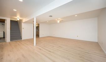 119 Smith Dr, Ballwin, MO 63011