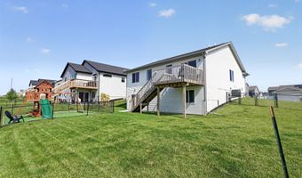 2624 21st St SW, Altoona, IA 50009