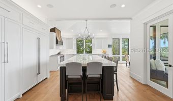 82 Plantation House Dr, Bluffton, SC 29910