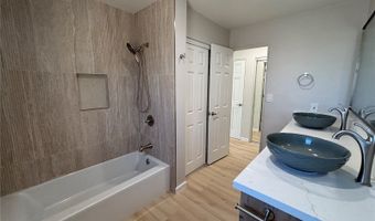 135 Kakahiaka St, Kailua, HI 96734