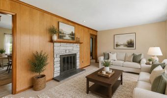 31 Jeanette Rd, Danbury, CT 06811