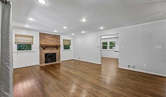 8109 BAINBRIDGE Rd, Alexandria, VA 22308