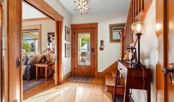 815 Midway Dr, Auburn, IN 46706