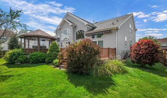 2317 Barrett Dr, Algonquin, IL 60102