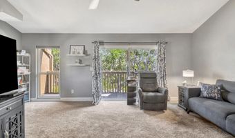 7700 Parkway Dr 17, La Mesa, CA 91942