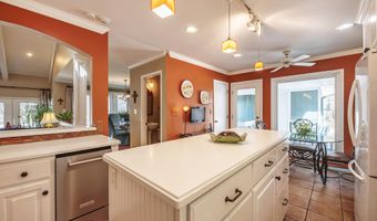 93 Wildwood Rd, Alexander City, AL 35010