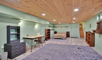 127 Lake Rd, Columbia, CT 06237