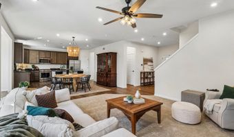 8 Liam Ct, Algonquin, IL 60102
