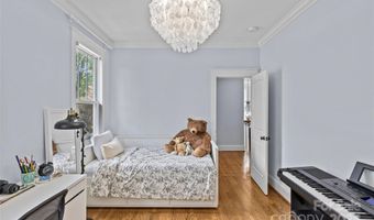 2617 Bay St, Charlotte, NC 28205