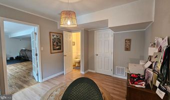 4021 LAUREL Rd, Alexandria, VA 22309