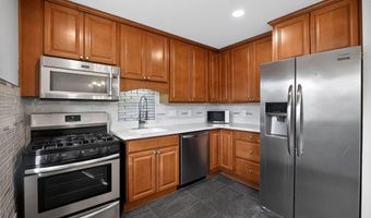 8012 FRYE Rd, Alexandria, VA 22309