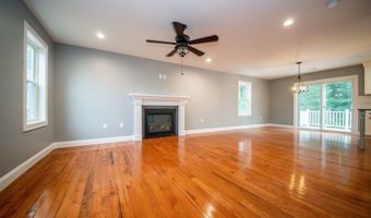 2 Bc Ln, Berkley, MA 02779