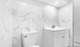 309 Clinton Ave, Bergenfield, NJ 07621
