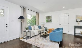 2038 Sandhurst Dr, Charlotte, NC 28205