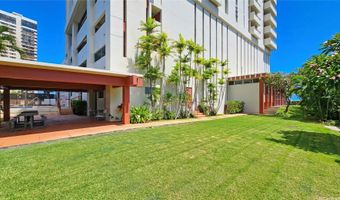 796 Isenberg St 16A, Honolulu, HI 96826