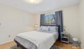 8491 W Holbrook Ct, Boise, ID 83704