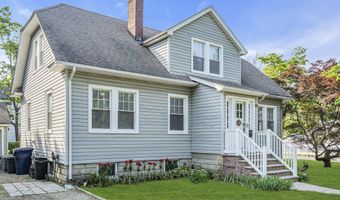 700 Halliard Ave, Beachwood, NJ 08722