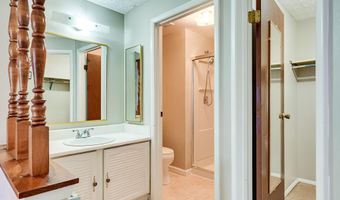 3381 MONARCH Ln, Annandale, VA 22003