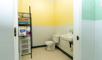 890 Vee St, Biloxi, MS 39532
