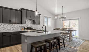 5712 CARMEL Dr, Cheyenne, WY 82009