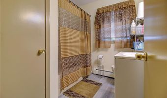 10 East St 316, Cranston, RI 02920