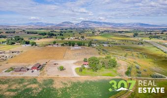 15 Cole Rd, Cody, WY 82414