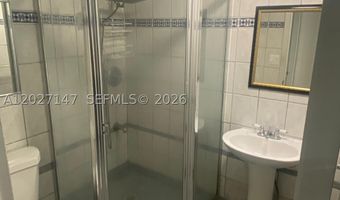 3475 N Country Club Dr 106, Aventura, FL 33180