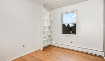 2400 RAMBLEWOOD Rd, York, PA 17408
