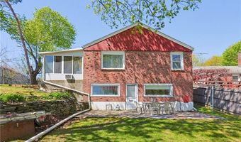 35 N Long St, Johnston, RI 02919