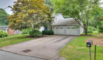 31 Edgewater Rd, Narragansett, RI 02882