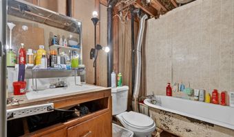 385 Adams St, American Falls, ID 83211
