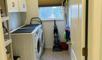 6 Key Largo Ct, Bayville, NJ 08721